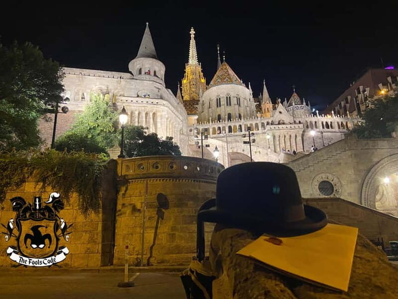 FoolsCode: EscapeRoom/Sightseeing tour with Actor Tourguide - Who Will Love This Tour?