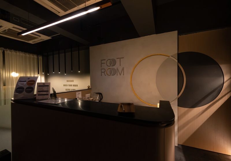 Foot Room Massage - Spa Experence | Acuqpressure Massage | Thai Mass - A city break without leaving Causeway Bay