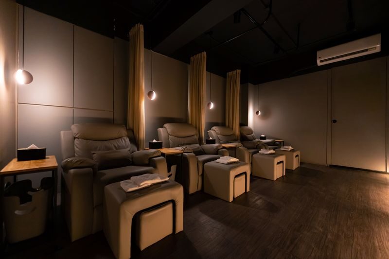 Foot Room Massage - Spa Experence | Acuqpressure Massage | Thai Mass - The strengths, and the details to watch