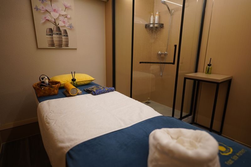 Foot Spa Moment - Massage & Steam Experience | Acupressure Massage | Aroma Massage | Head Spa | Steam | North Point - Is the price worth it?