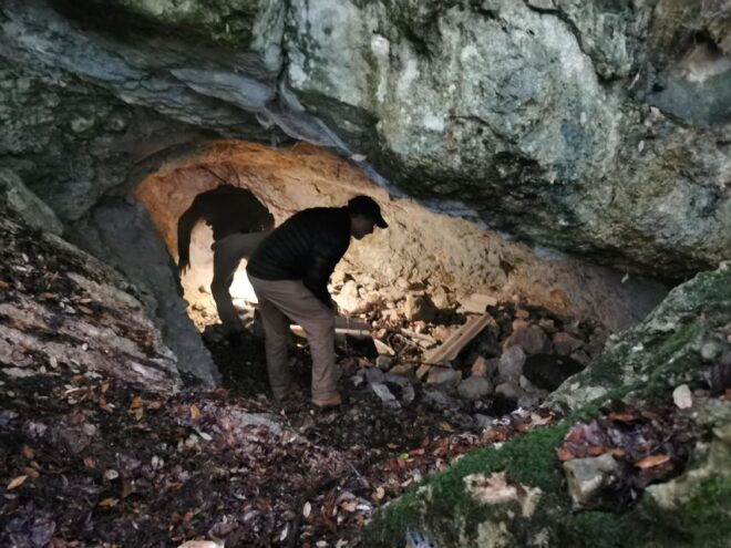 Footprints on the Battlefield Trails of Monte Cassino - Customer Review