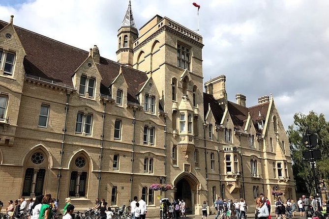 Footsteps of Harry Potter in Oxford - Good To Know