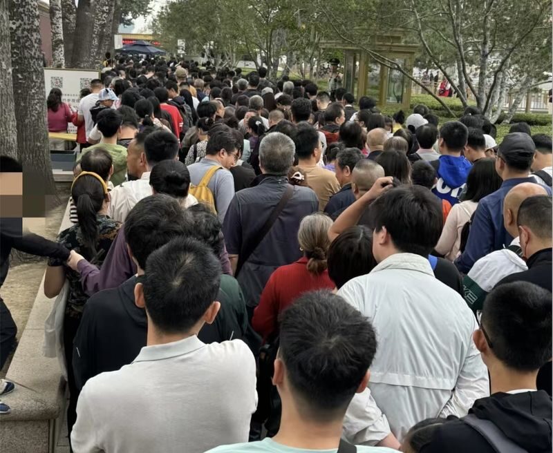 Forbidden city group tour with Option Tiananmen Square add on - Meeting points, passports, and a few important snags