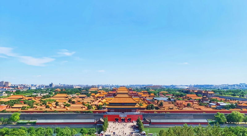 Forbidden City + Summer Palace Guided Day Tour | In-depth commentary - The transfer and the midday pause