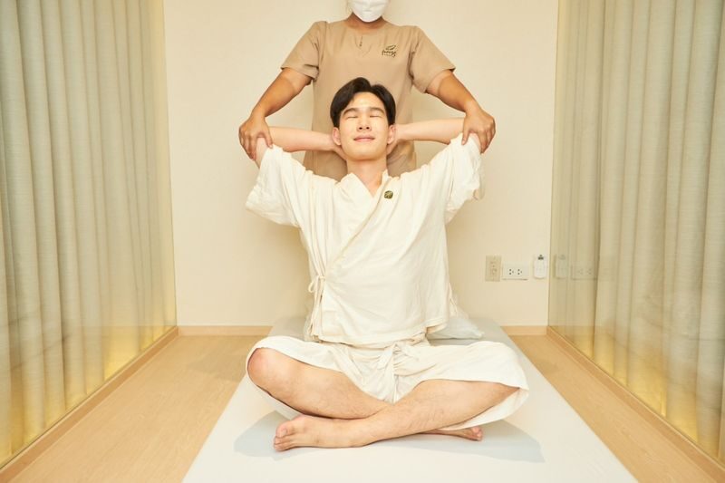 Forest Massage & Spa Onsen Thonglor in Bangkok - Getting there and keeping your appointment