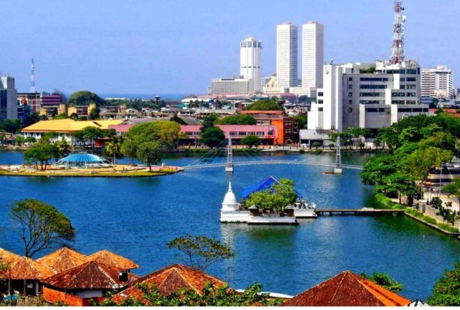 Form Colombo: Morning or Evening Colombo City Tour - Gangarama Buddhist Temple