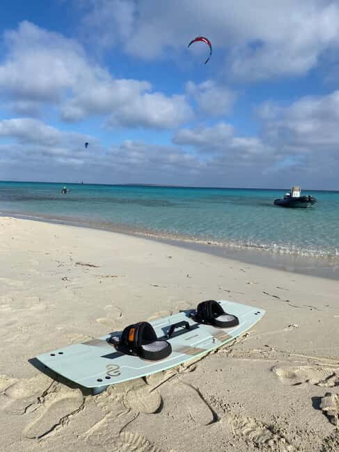 Formentera: Begginers Kitesurf 6h Course CHECK WIND FIRST - An In-Depth Look at the Formentera Kitesurf Course