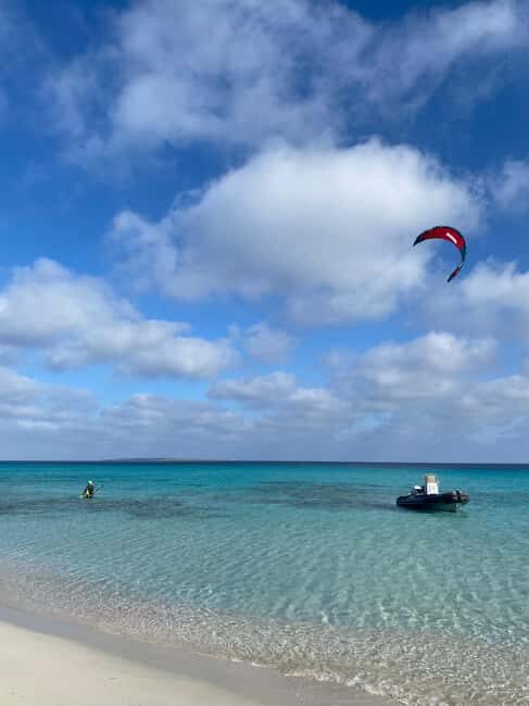 Formentera: Begginers Kitesurf 6h Course CHECK WIND FIRST - Practical Tips for Your Kitesurfing Day