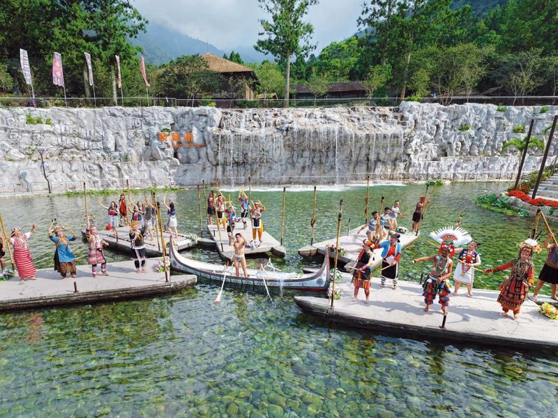 Formosan Aboriginal Culture Village Ticket & Sun Moon Lake Ropeway - Rides, shows and the family question