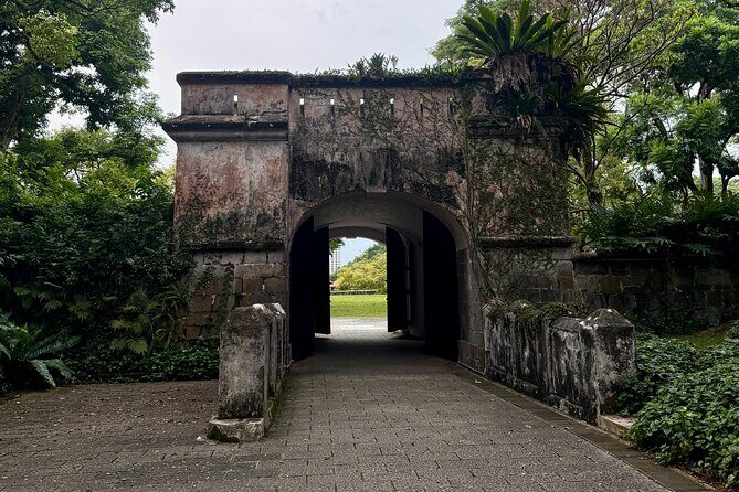 Fort Canning and Singapore River Join In Walking Tour - Good To Know