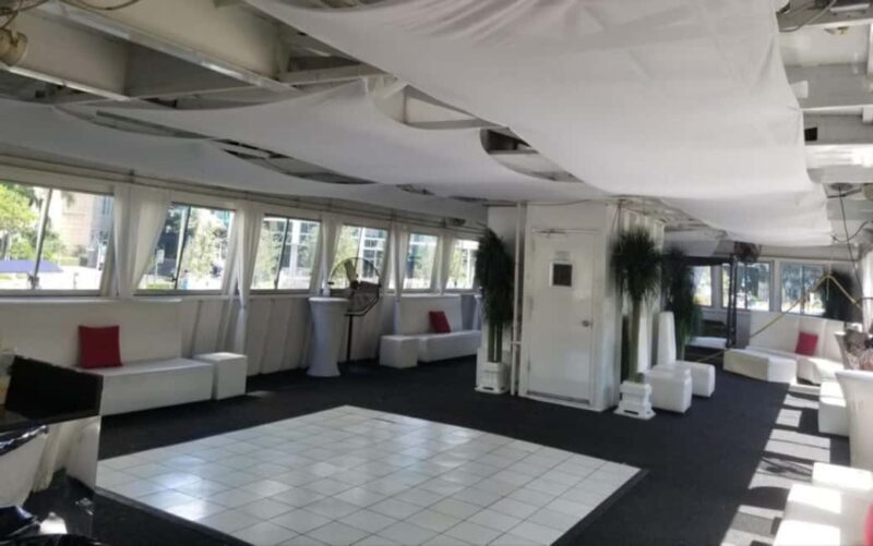 Fort Lauderdale: Musette Yacht New Year's Eve Party Cruise - An In-Depth Look at the Musette Yacht NYE Experience