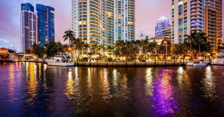 Fort Lauderdale: Night Cruise Through the Venice of America - Good To Know