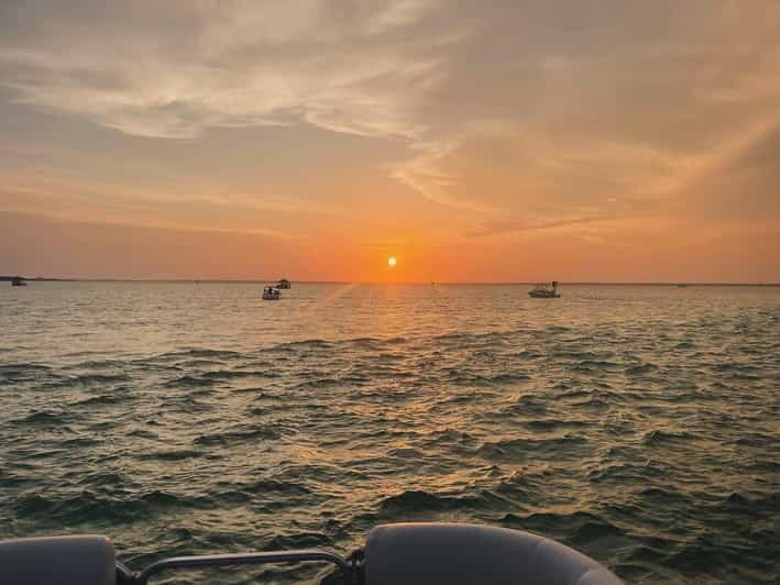 Fort Walton: Sunset Dolphin Cruise on the Emerald Coast - What to Expect on the Sunset Dolphin Cruise