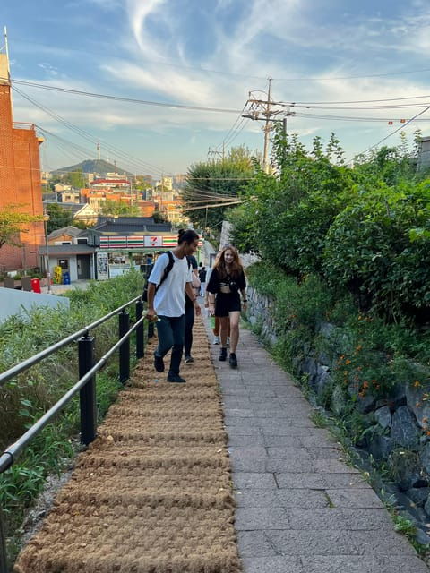 Fortress Night Hike & Snack at a Local Market - Scenic Highlights
