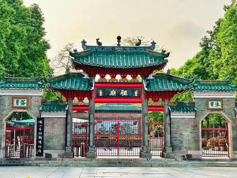 Foshan Ancestral Temple & Qinghui Garden Private Day Tour - Foshan’s temple and garden make a useful pairing