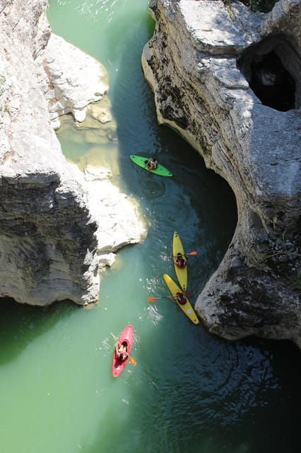 Fossombrone: Canoe Adventure at the Marmitte dei Giganti. - The Experience of the Guides and Group