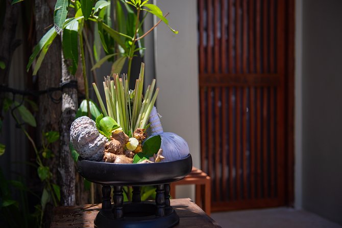 Four Hand Bliss (65 Mins) + Free Pick up or Drop Back - Additional Details