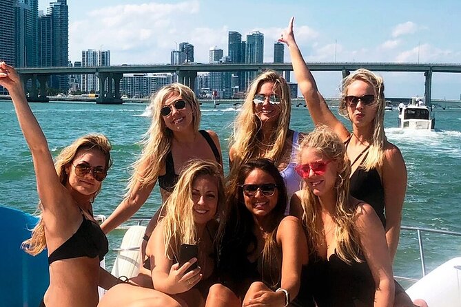 Four Hour 45 Yacht Tour in Miami Beach With Captain and Champagne - The Sum Up