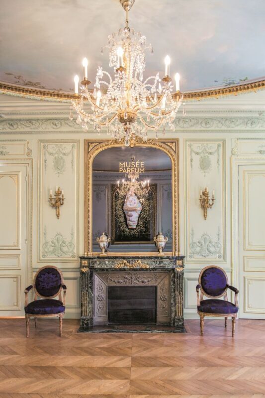 Fragonard Perfume Museum Tour and Mini Workshop in Paris - A perfume museum in an old Paris mansion