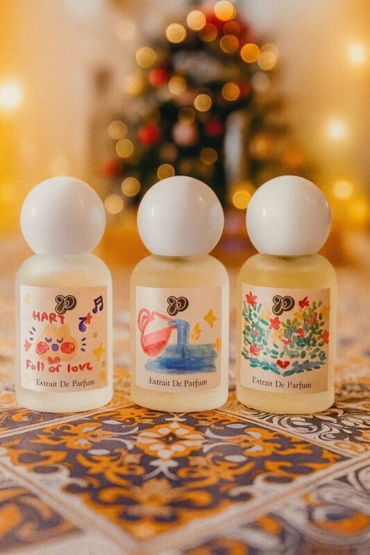 Fragrance Making Workshop by Perfume Play - Pick the format that fits your souvenir