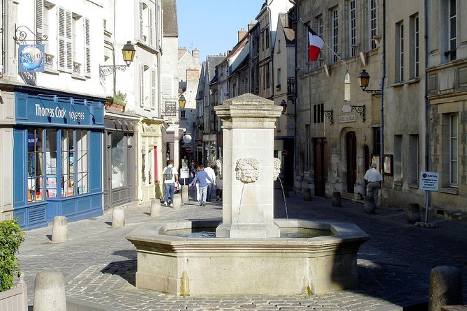 France Chantilly and Compiègne Châteaux Private Tour - Paris - Itinerary Overview