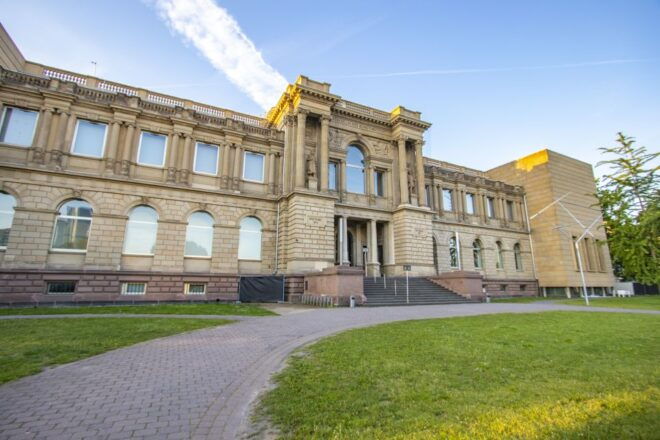 Frankfurt: Art and Culture Guided Tour With a Local - Cultural Discoveries