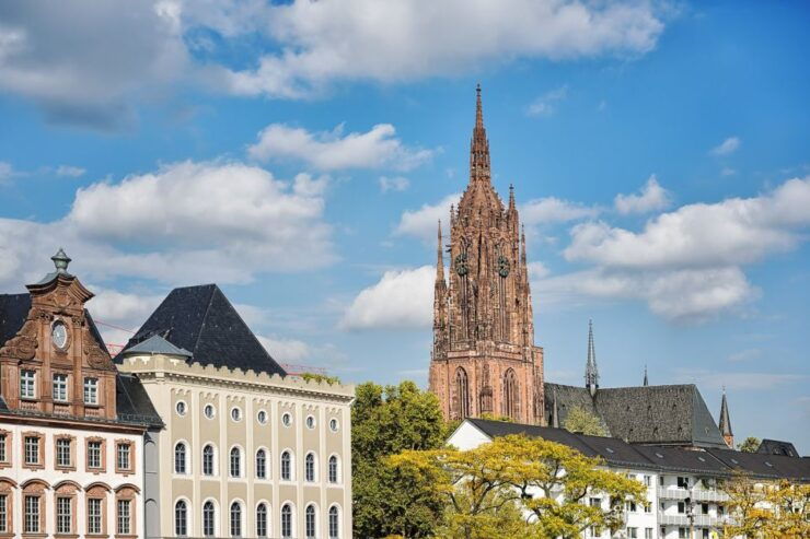 Frankfurt City: Smartphone Scavenger Hunt Sightseeing Tour - Experience Highlights