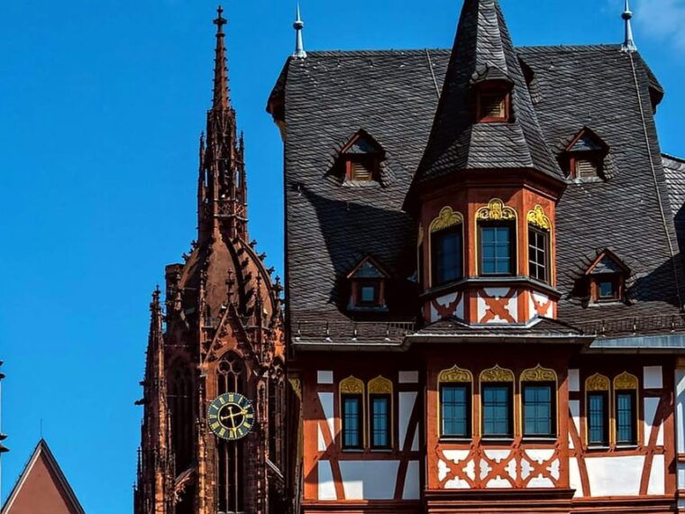 Frankfurt: Discover the heart of Frankfurt - a city tour in German - Who Is This Tour Best For?