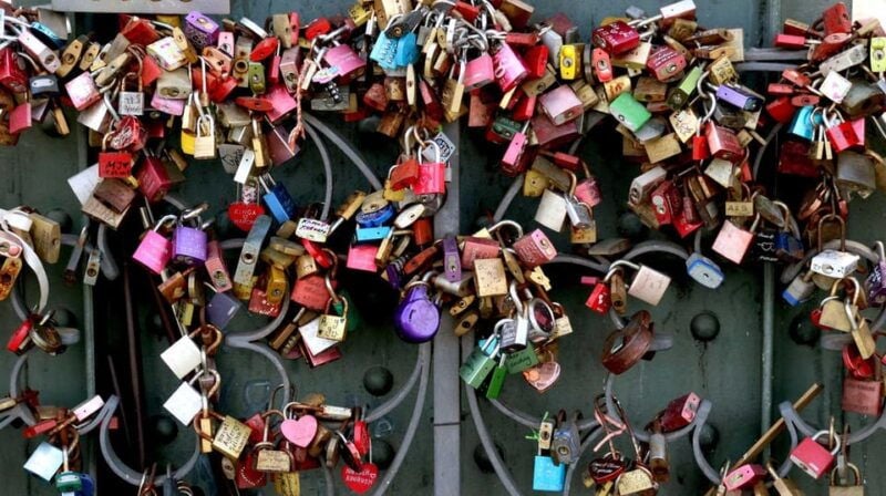 Frankfurt: Discover the heart of Frankfurt - a city tour in Russian - Who Is This Tour Perfect For?