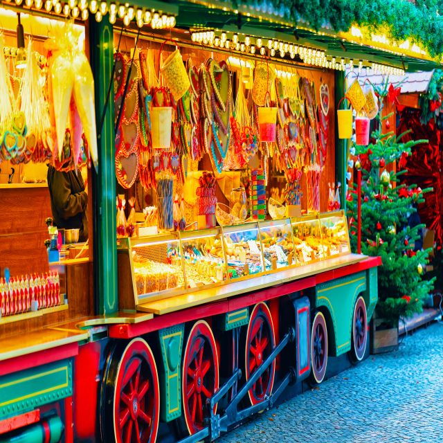 Frankfurt: German Food & Frankfurt Old Town Private Tour - Heissan Cuisine and Meat Delicacies