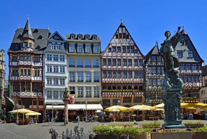 Frankfurt: Guided Walk Tour With Apple Wine Tasting - Common Questions