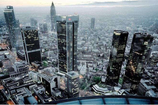 Frankfurt : Highlights & Hidden Gems Private Walking Tour - Customization Options