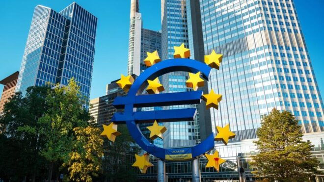 Frankfurt: Insta-Perfect Walk With a Local - Who Can Participate