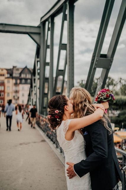 Frankfurt Instagram tour with a private photographer - What to Expect During the Tour