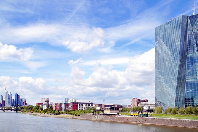 Frankfurt MAIN TOWER Old Town Römerberg Group Walking Tour - Cancellation Policy