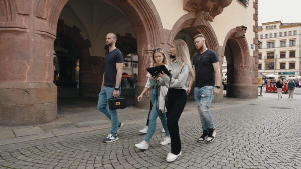 Frankfurt: Old Town Escape Game and Local Schnitzel - Tips for Participants