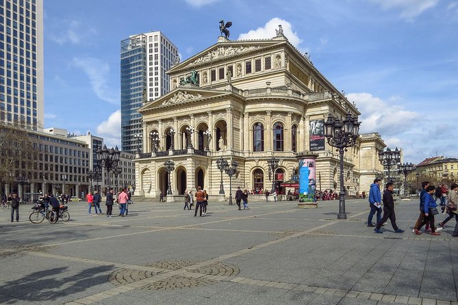 Frankfurt - Old Town Historic Walking Tour - Language Options and Duration