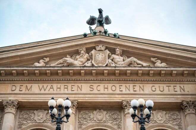 Frankfurt: Private Architecture Tour With a Local Expert - Historical Significance