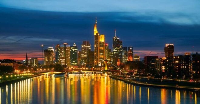 Frankfurt: Private City Center Sightseeing Walking Tour - Full Description of the Tour