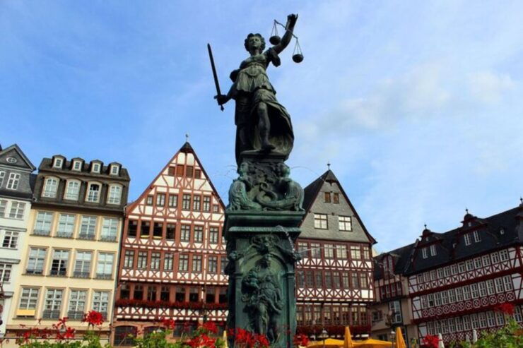 Frankfurt: Private Custom Tour With a Local Guide - Experience