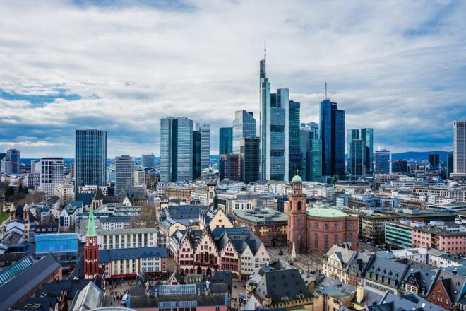 Frankfurt Private Guided City Tour - Booking Process