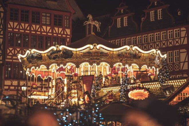 Frankfurt: Private Guided Tour With Transportation - Frankfurts Significance as a Financial and Transportation Hub