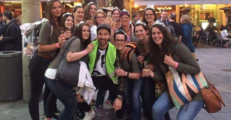 Frankfurt: Private Premium Pub Crawl Tour - Duration and Starting Times