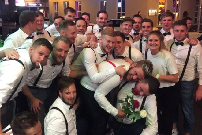 Frankfurt: Private Premium Pub Crawl Tour - Special Extras for Participants