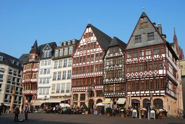 Frankfurt: Self-Guided Audio Tour - Navigating the Audio Tour