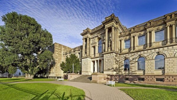 Frankfurt: Skip-The-Line Städel Museum With Guided City Tour - Common Questions