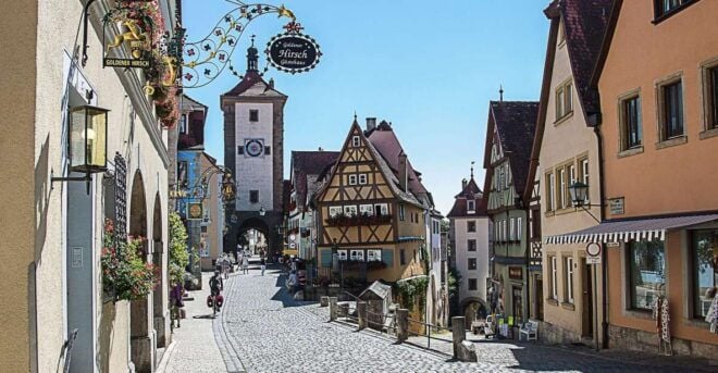 Frankfurt to Rothenburg Private Tour by Public Transport - Highlights in Rothenburg