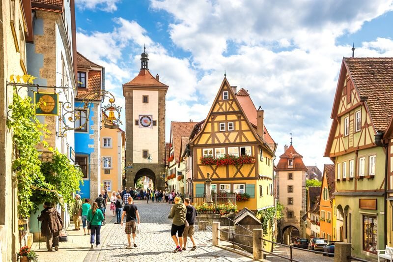 Frankfurt to Rothenburg Private Tour: Medieval & Fairytale Charm - Plönlein and the Old Town lanes