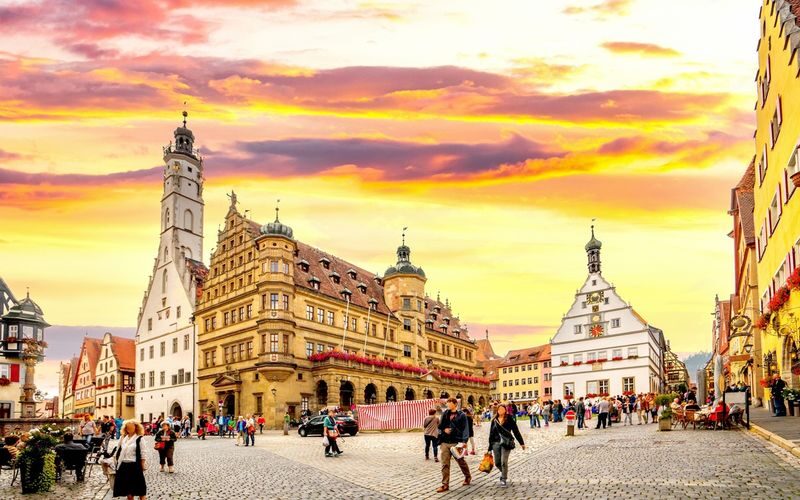 Frankfurt to Rothenburg Private Tour: Medieval & Fairytale Charm - Walking the old city walls