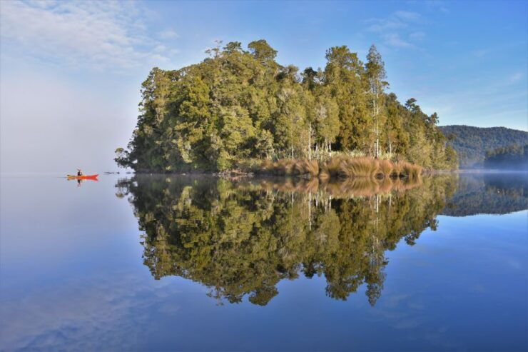 Franz Josef: 3-Hour Kayak Tour on Lake Mapourika - Experience Highlights
